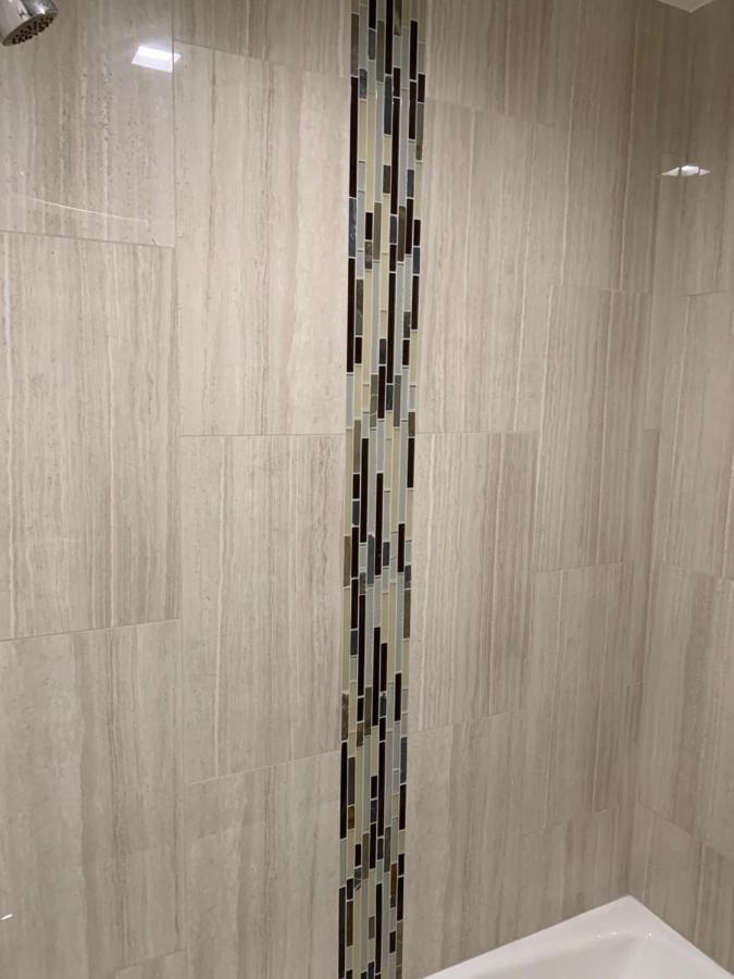Industry Inn & Suites Ла-Пуэнте Экстерьер фото